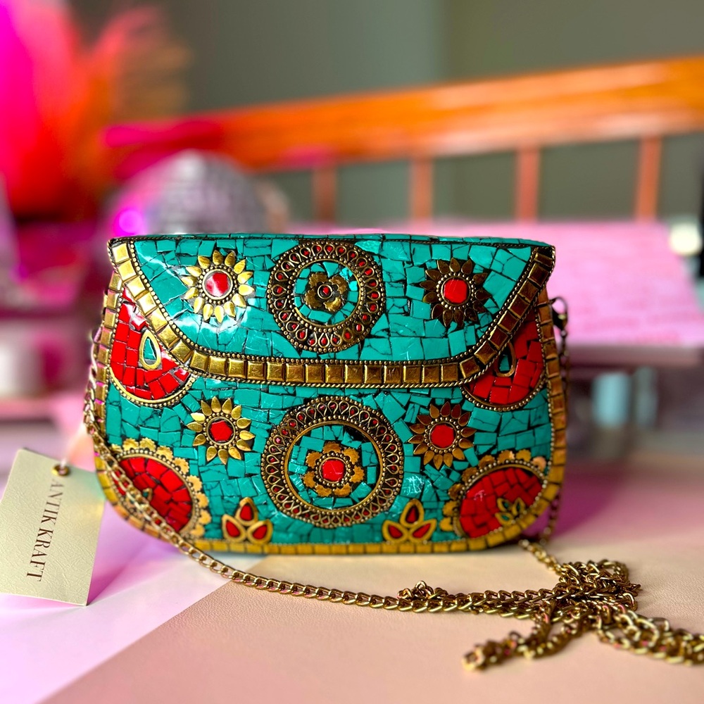 ANTIK KRAFT Metal Clay Clutch Shoulder Crossbody Bag 😍 ~NWT